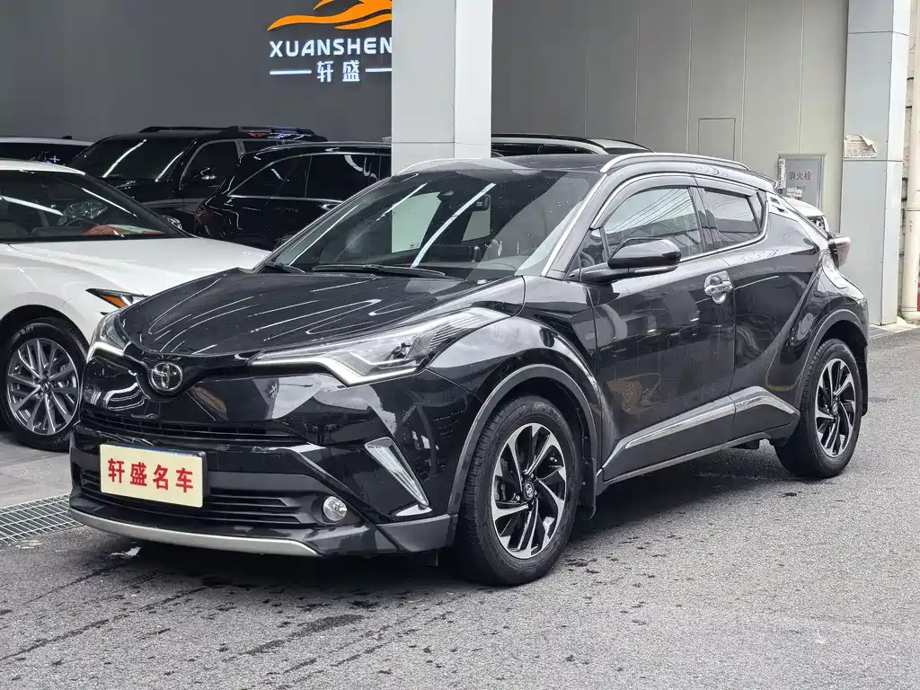 Аукционный лист TOYOTA IZOA 2018