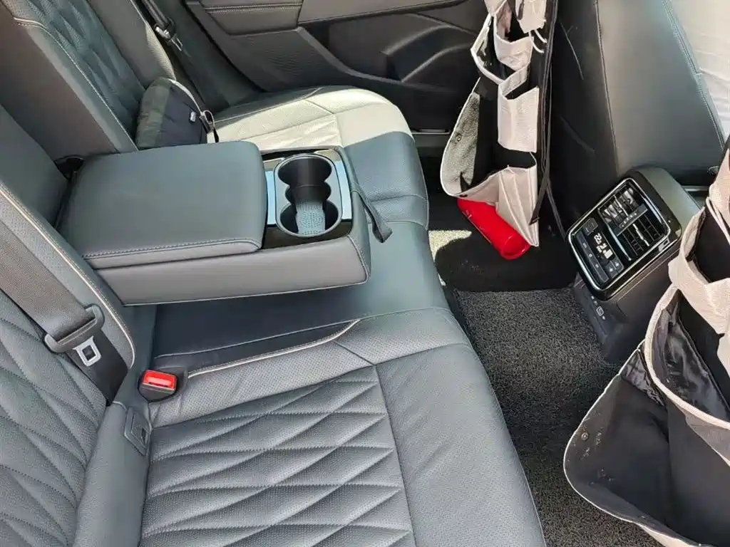 VOLKSWAGEN PASSAT 2021