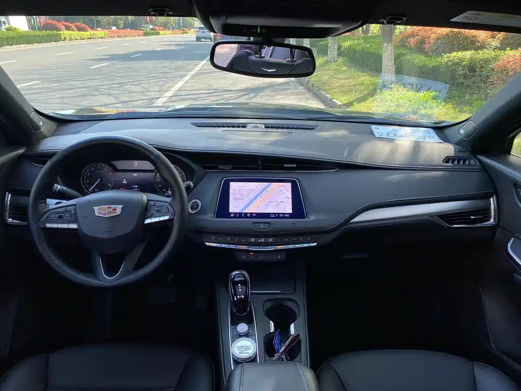 CADILLAC XT4 2021