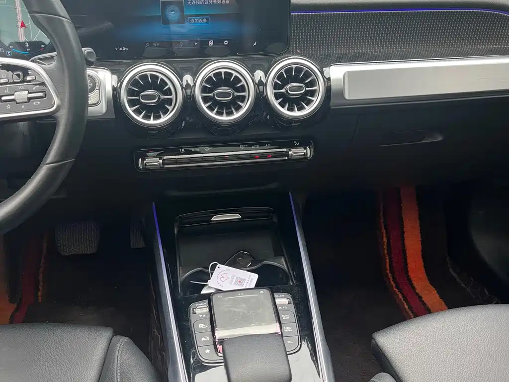 MERCEDES BENZ GLB 2022