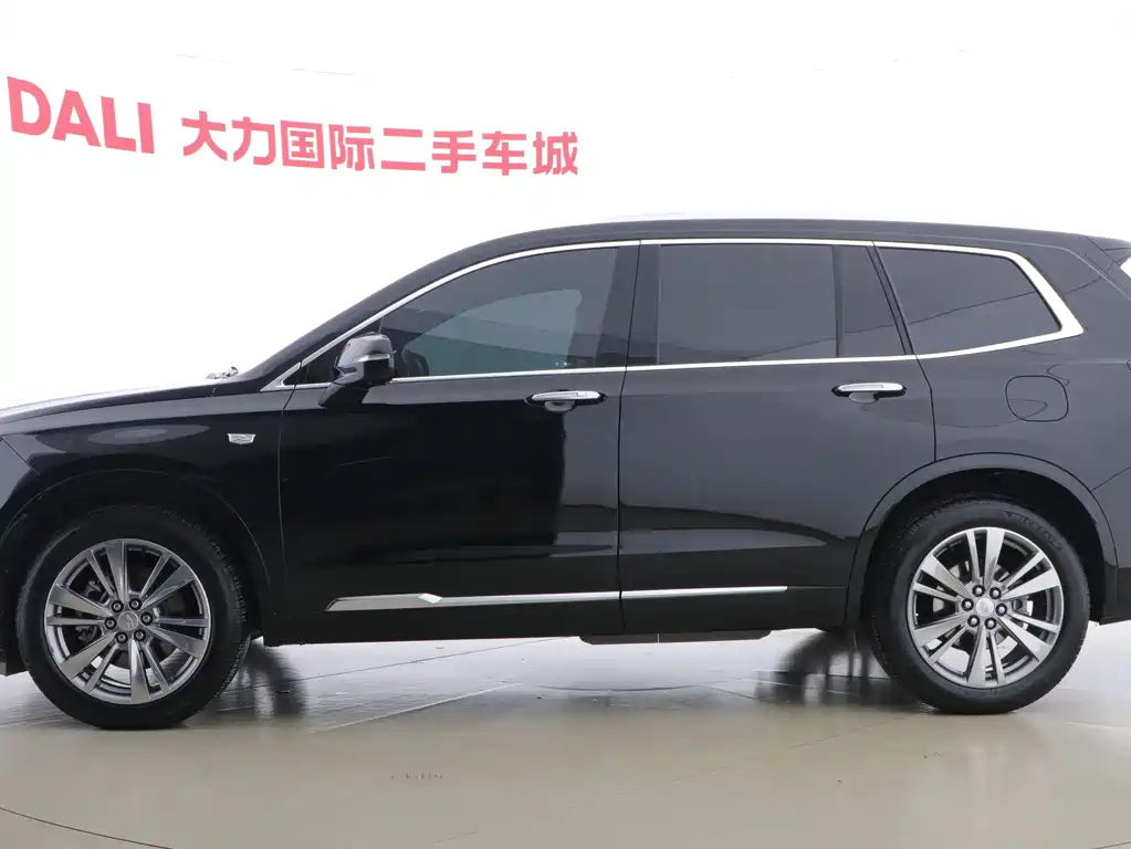 CADILLAC XT6 2021