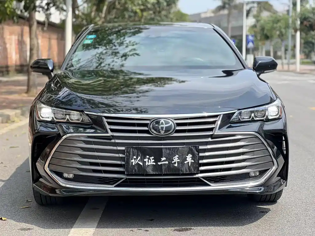 TOYOTA AVALON 2019