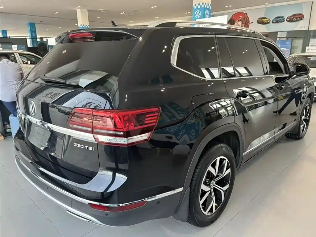 VOLKSWAGEN TOURAN 2021
