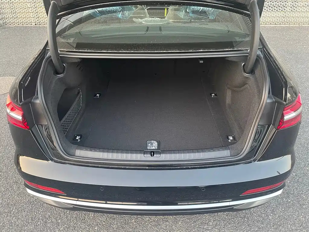 AUDI A6L 2024