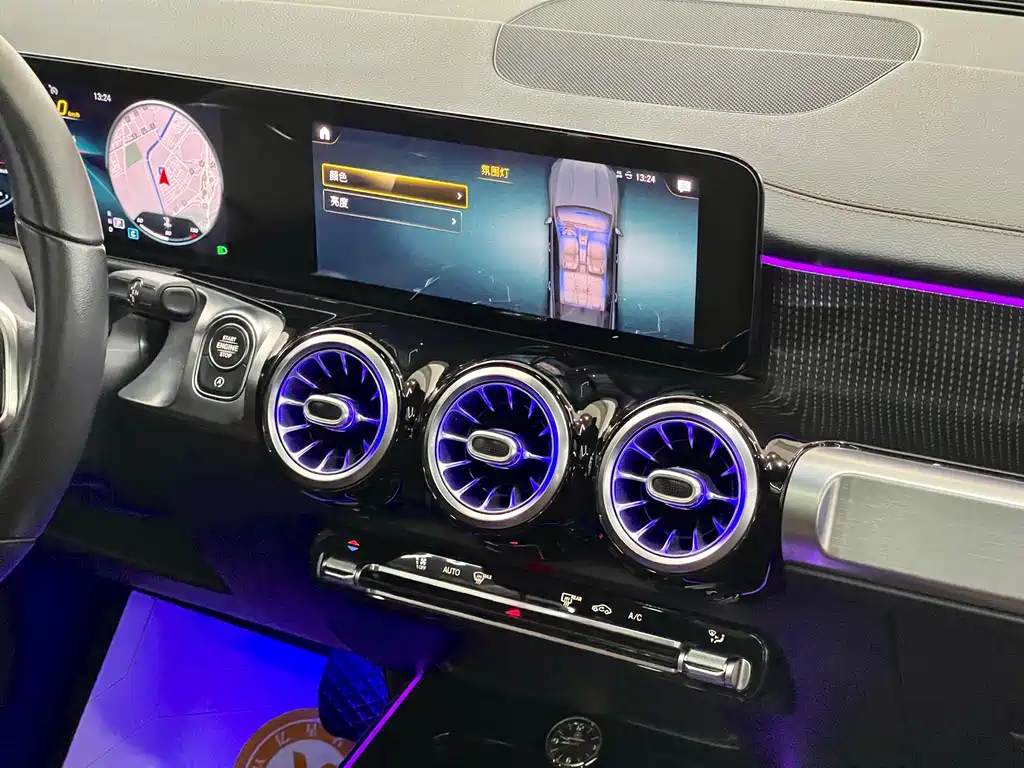 MERCEDES BENZ GLB 2021