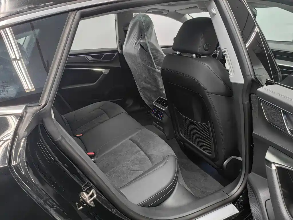 AUDI A7 2024