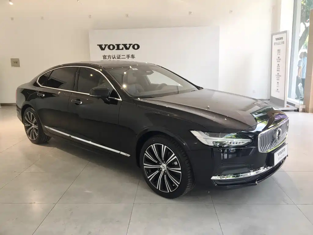 VOLVO S90 2022