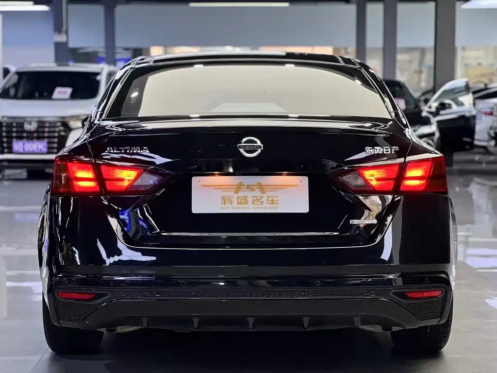 NISSAN TEANA 2021