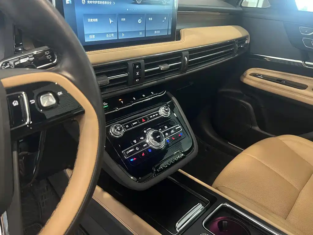 LINCOLN ADVENTURER 2022