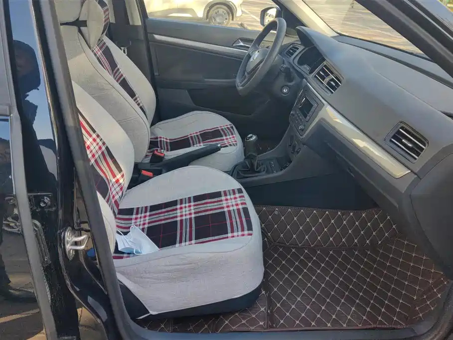 VOLKSWAGEN LAVIDA 2022