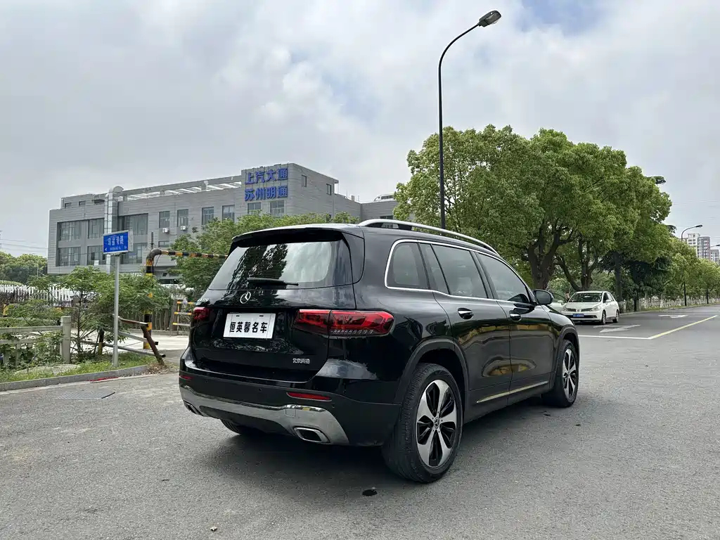 MERCEDES BENZ GLB 2022