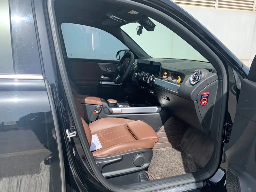 MERCEDES BENZ GLB 2022