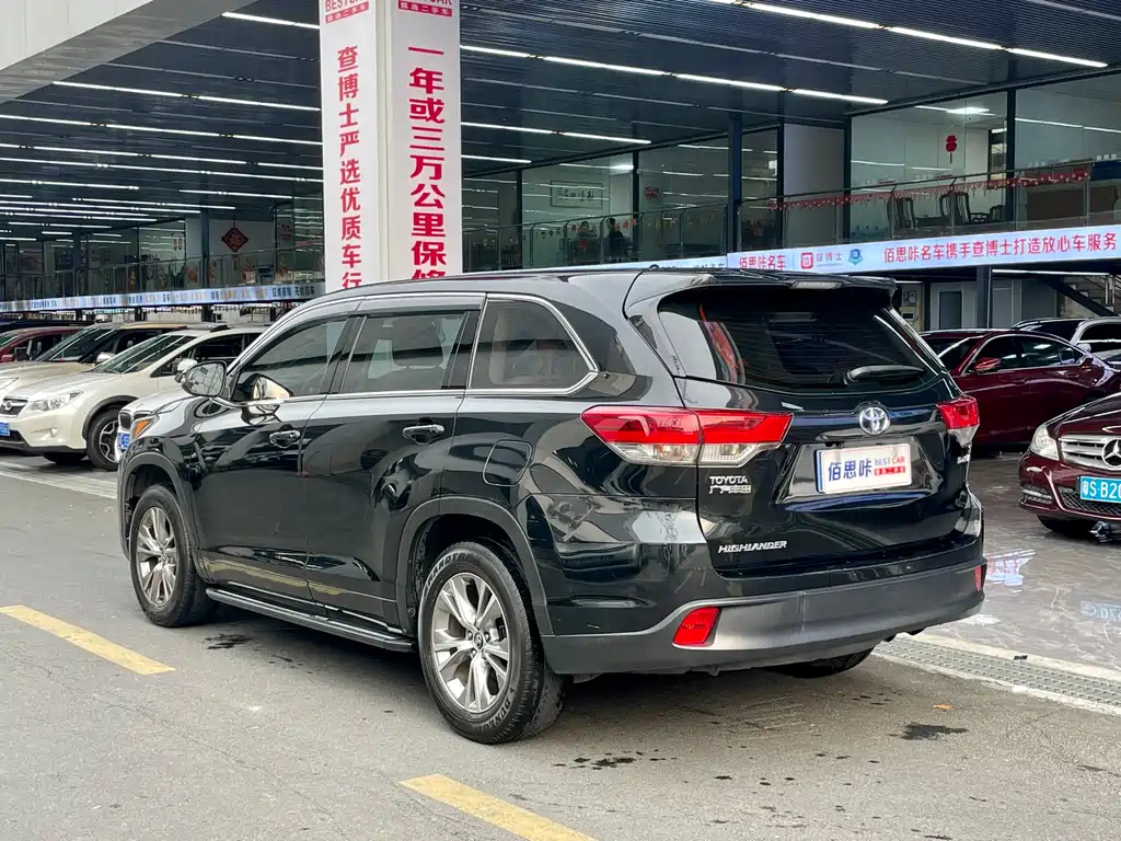 TOYOTA HIGHLANDER 2019