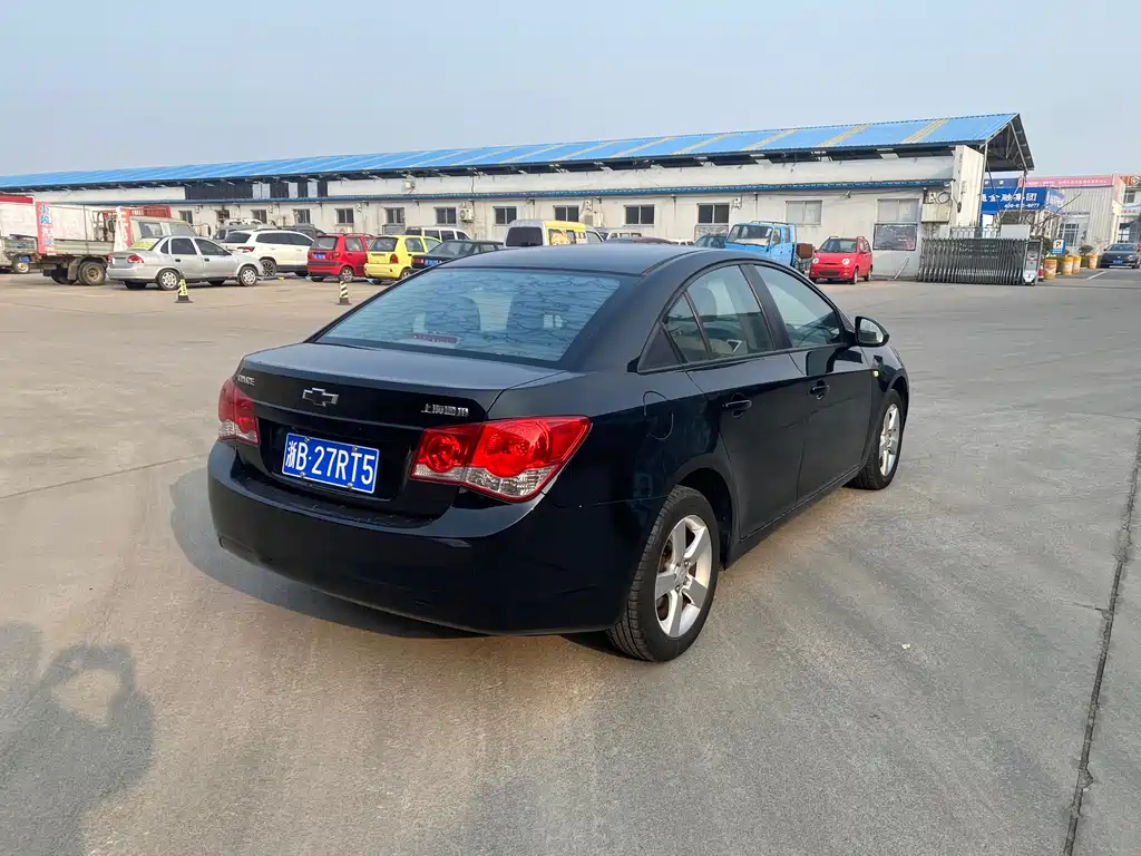 CHEVROLET CRUZE 2011