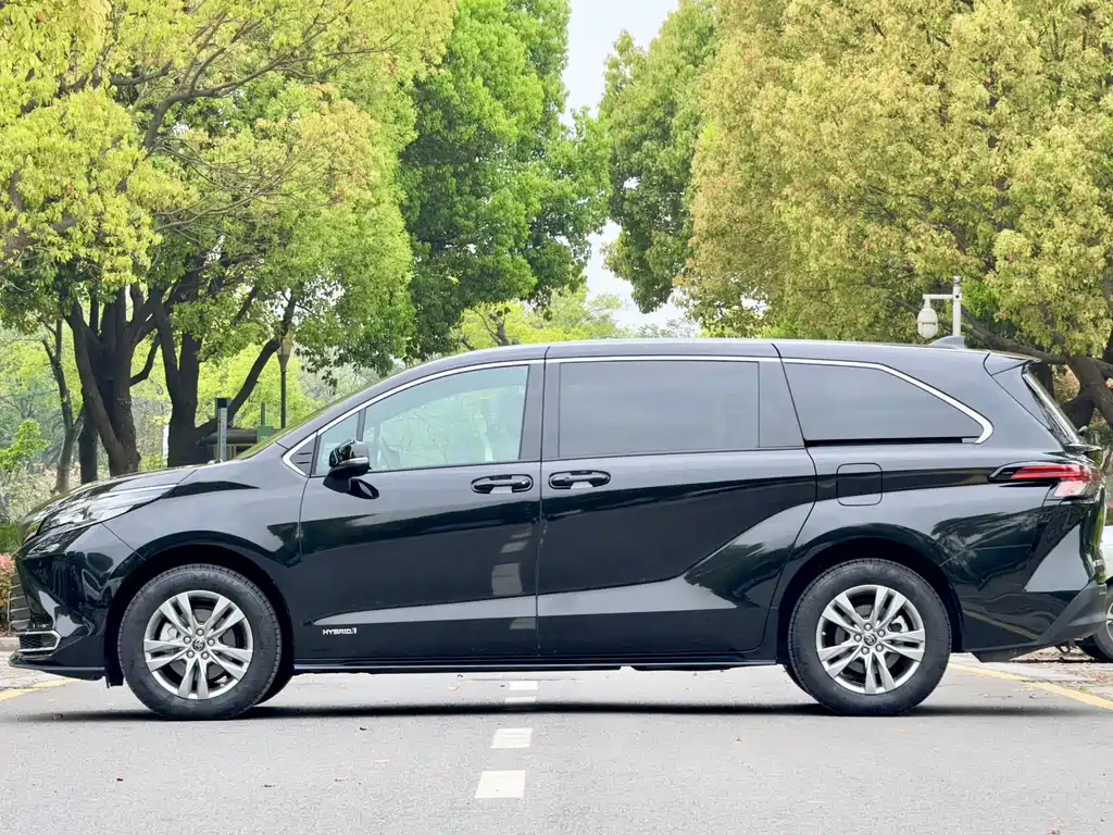 TOYOTA SIENNA SIENNA 2023