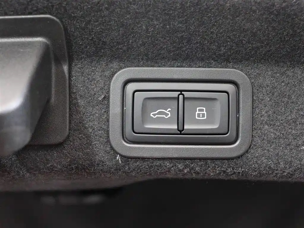 AUDI A6L 2024
