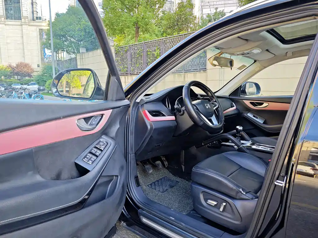 ZOTYE SR7 2016