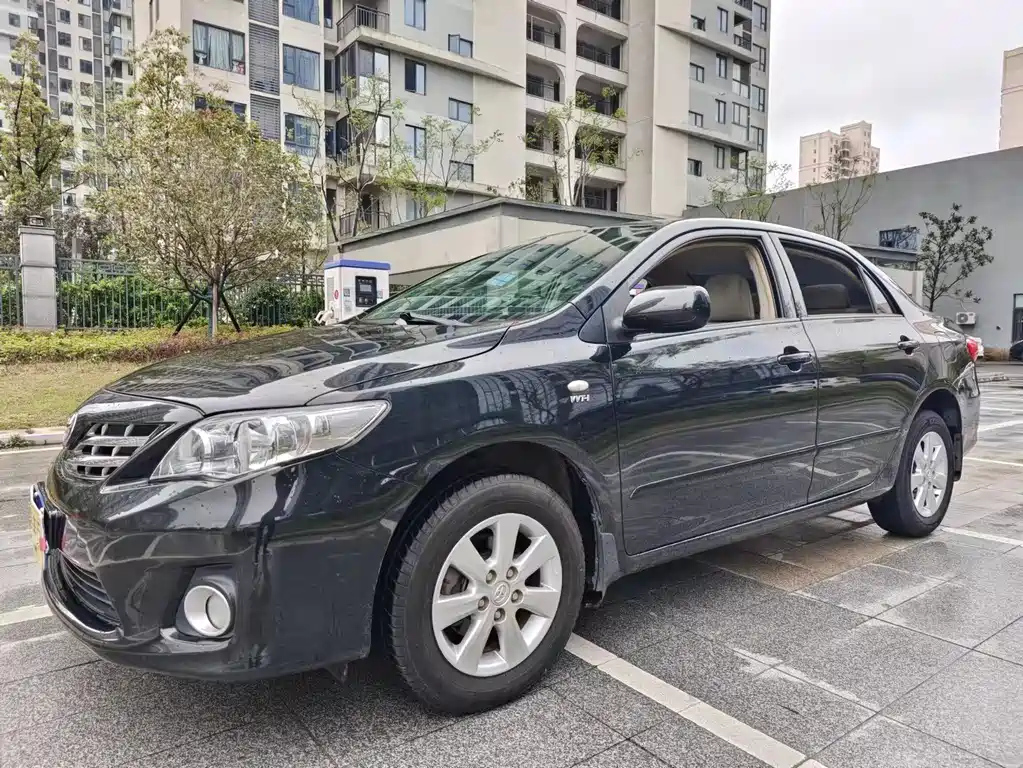 TOYOTA COROLLA 2014
