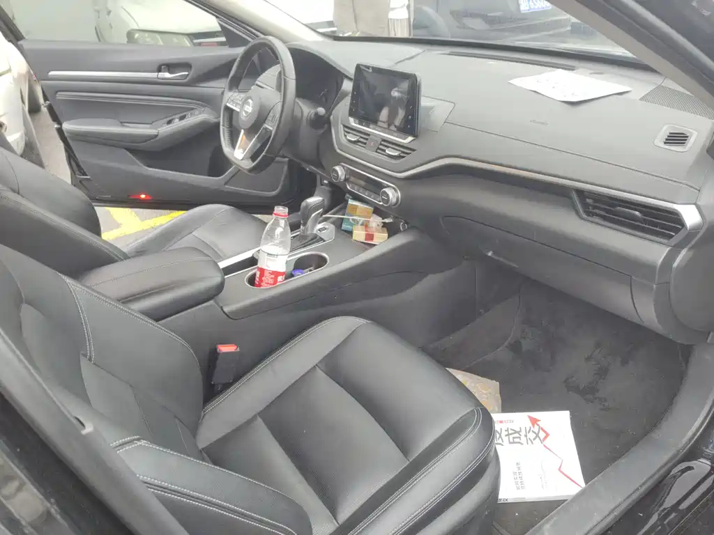 NISSAN TEANA 2020