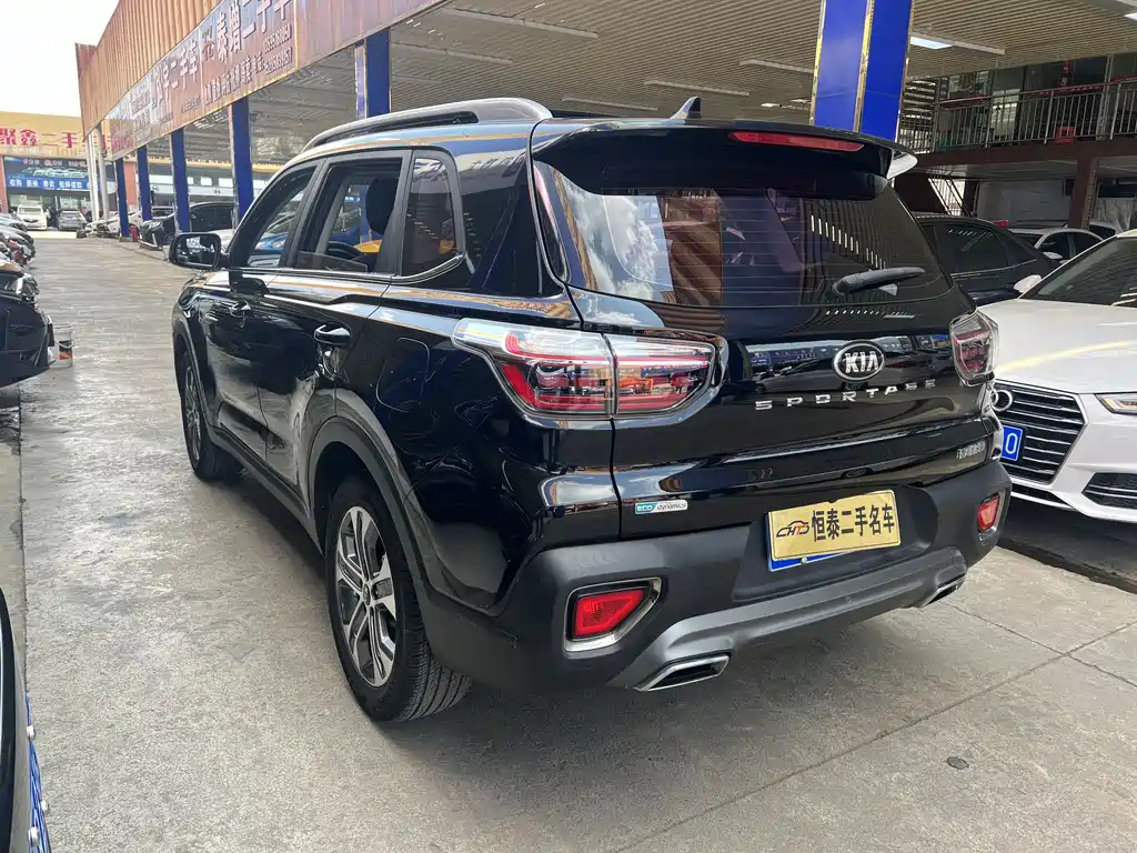 KIA SPORTAGE 2021