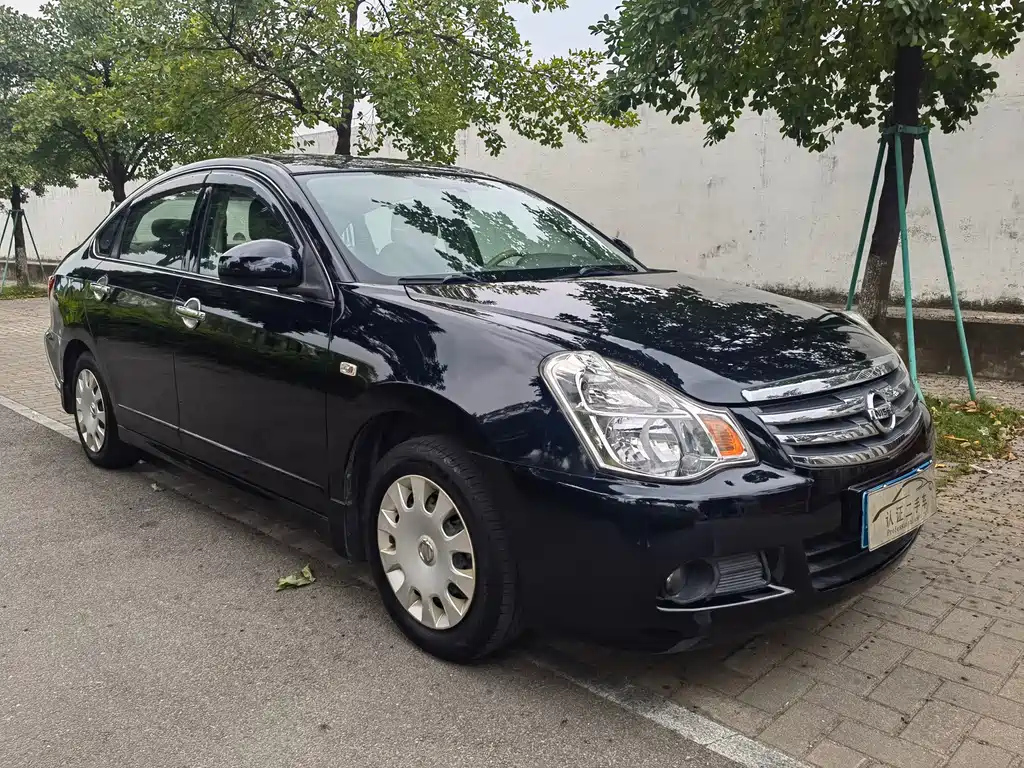 NISSAN SYLPHY 2015
