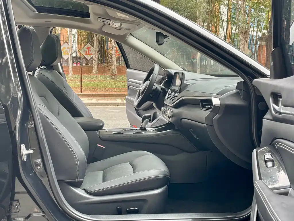 NISSAN TEANA 2021