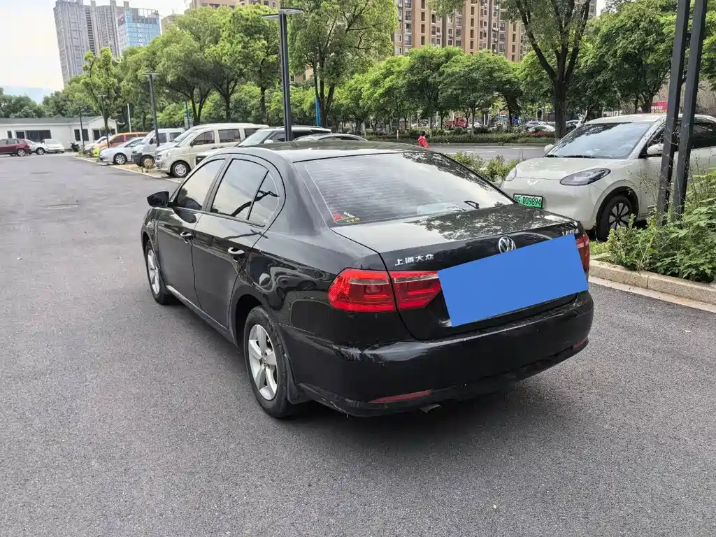 VOLKSWAGEN LAVIDA 2013