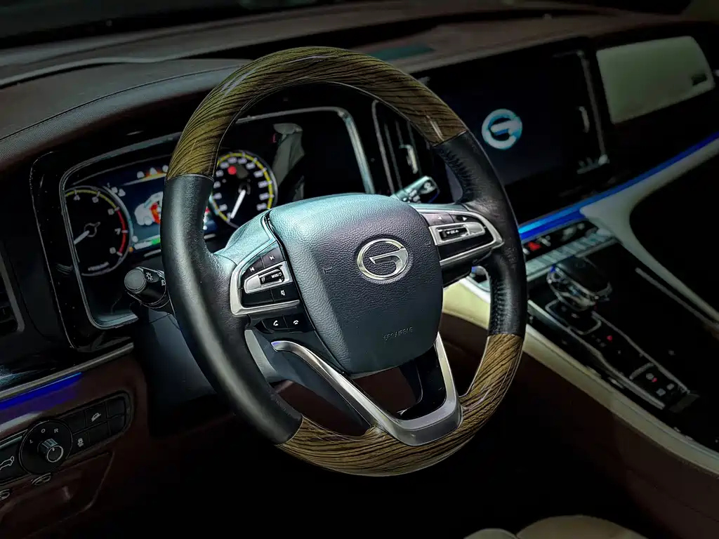 TRUMPCHI M8 2022