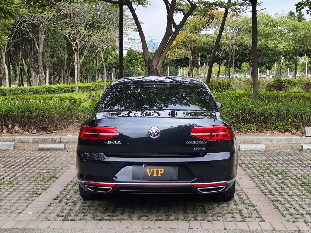 VOLKSWAGEN MAGOTAN 2019