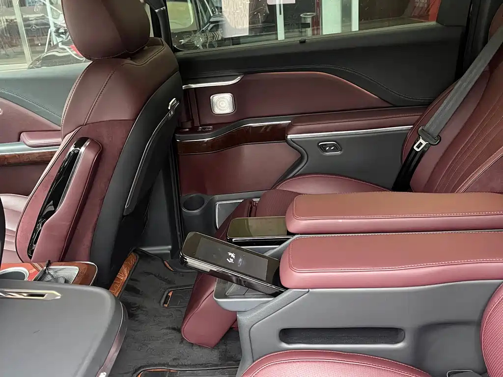 HONGQI HQ9 2023