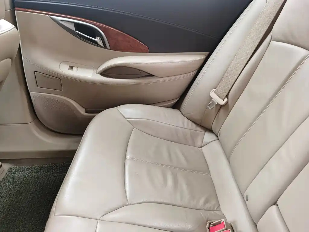 BUICK LACROSSE 2012