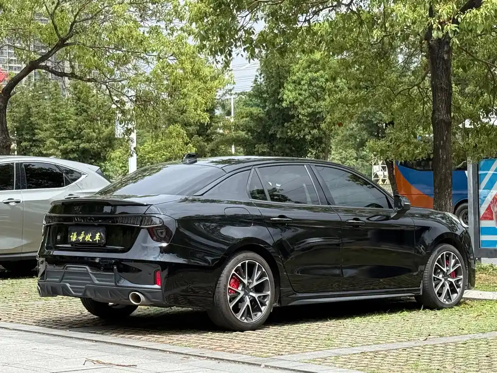 LYNK&CO 03 2019