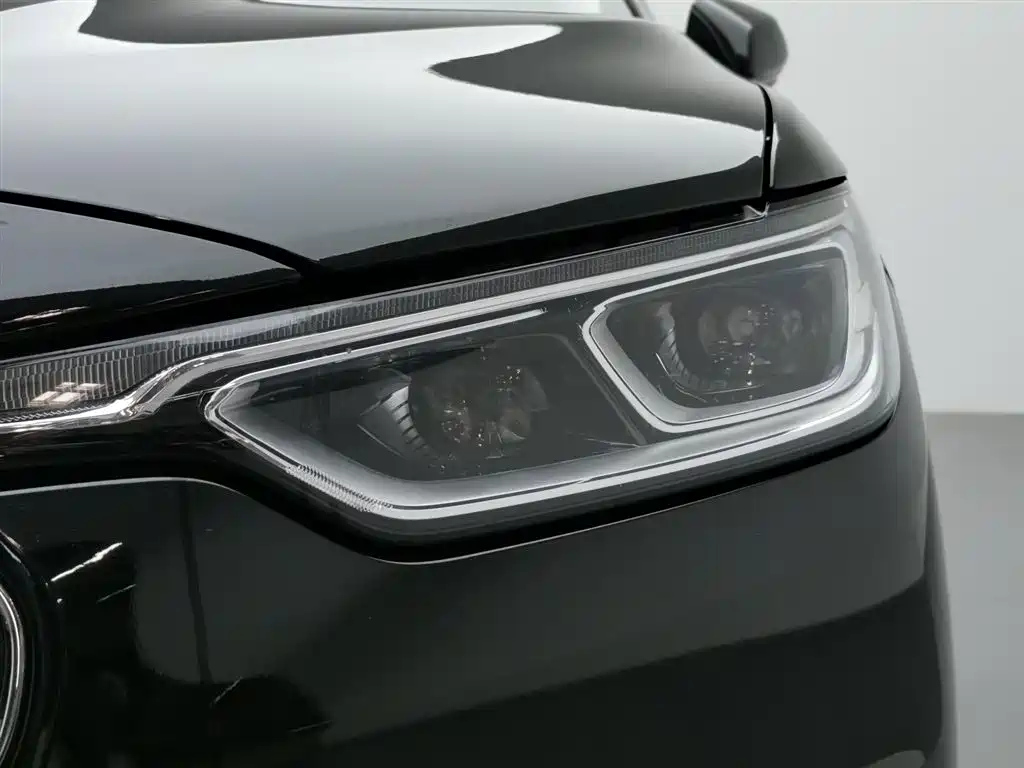 FORD TAURUS 2020