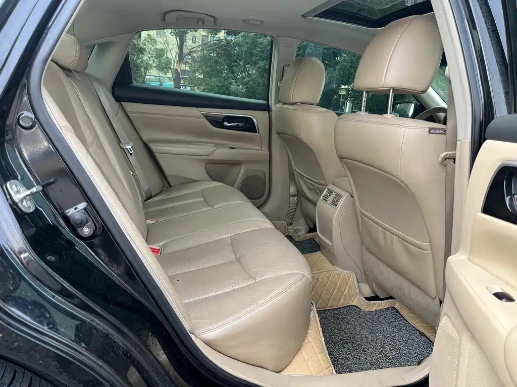NISSAN TEANA 2018