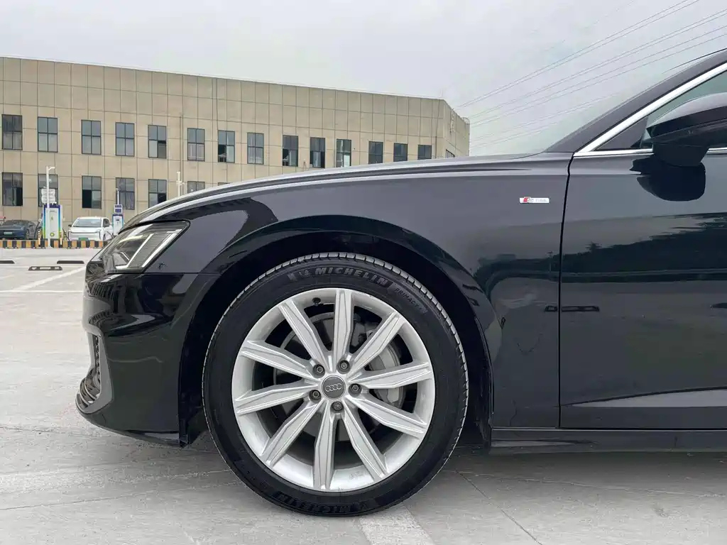 AUDI A6L 2021