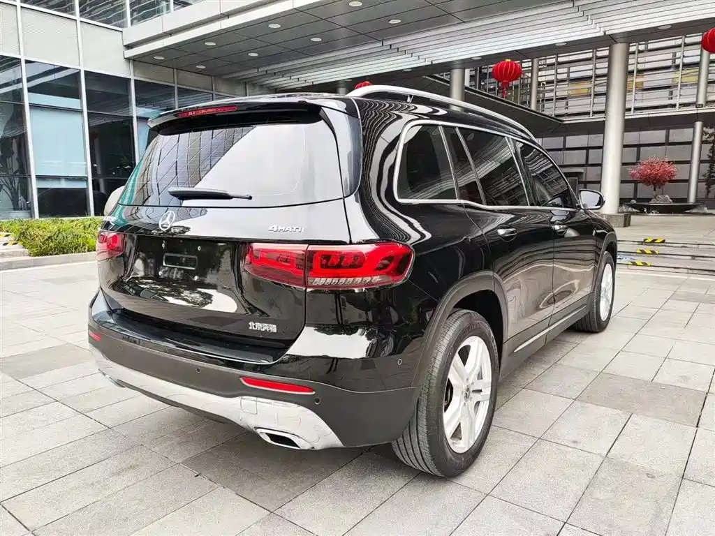 MERCEDES BENZ GLB 2021