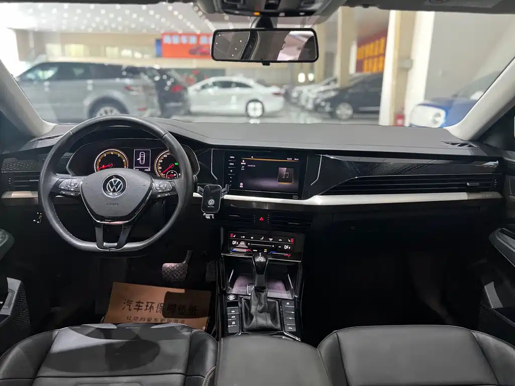 VOLKSWAGEN PASSAT 2021