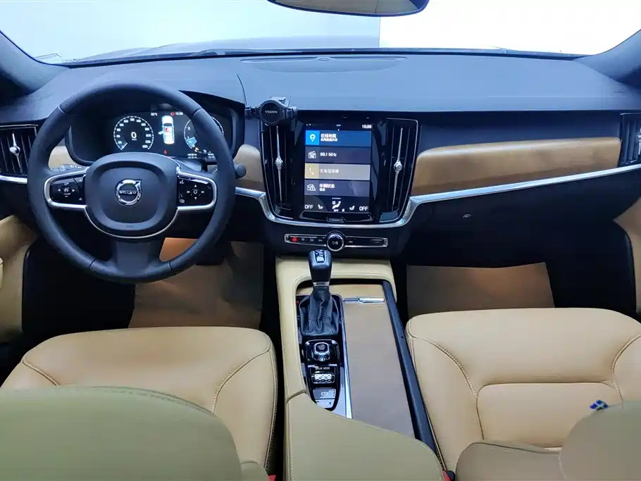 VOLVO S90 2020