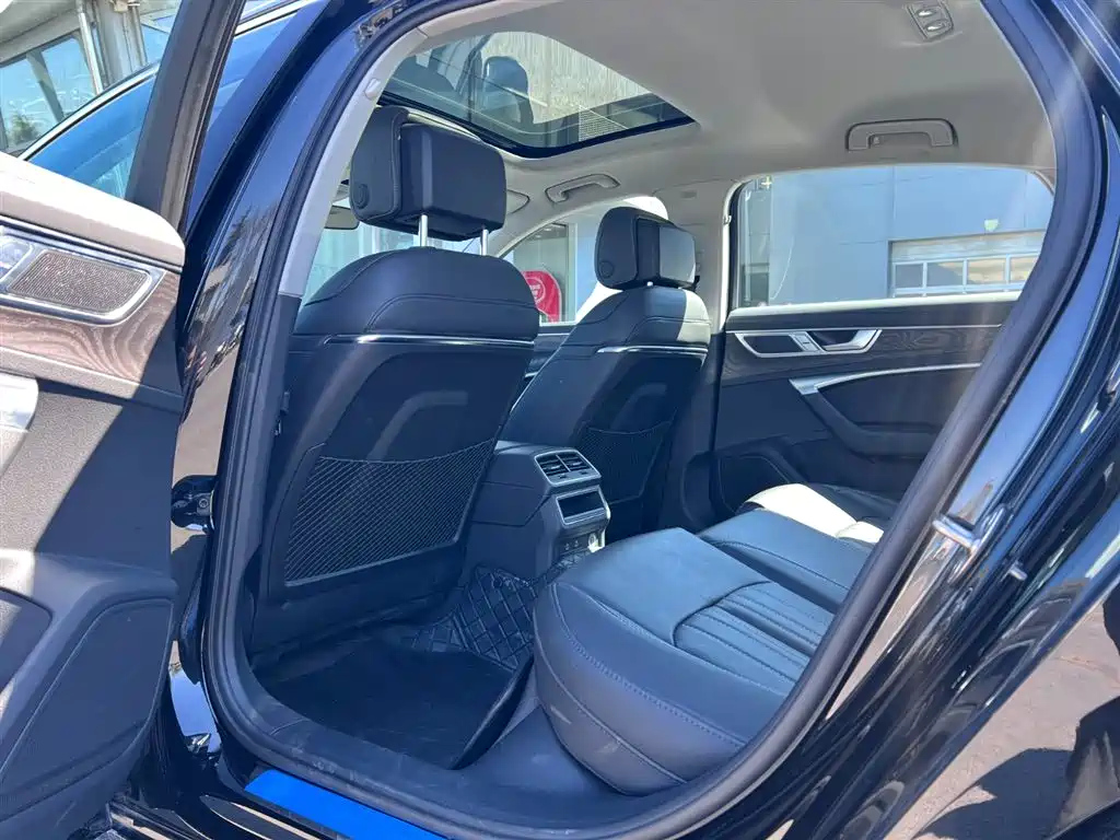 AUDI A6L 2023