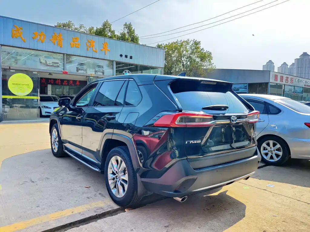 TOYOTA WILDLANDER 2021