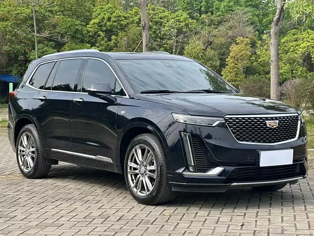 CADILLAC XT6 2021