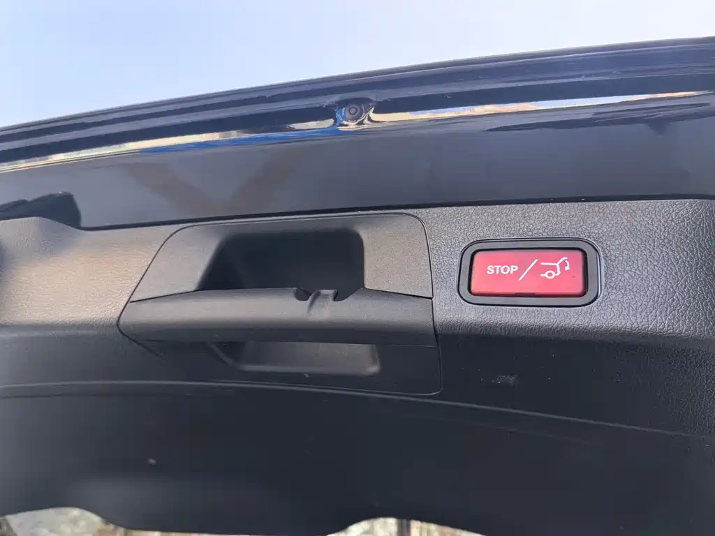 MERCEDES BENZ GLB 2022