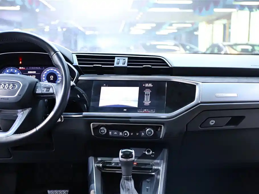 AUDI Q3 2020