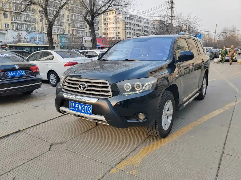 TOYOTA HIGHLANDER 2012