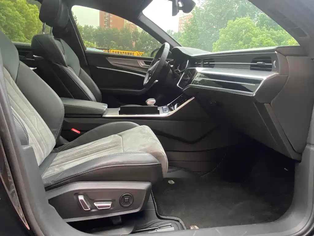 AUDI A6L 2023