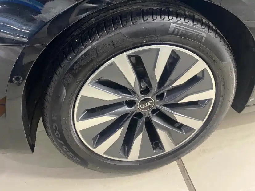 AUDI A6L 2023
