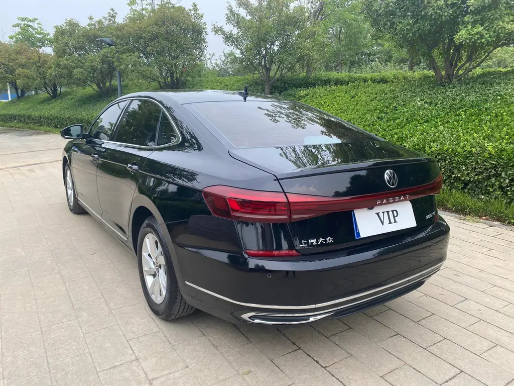 VOLKSWAGEN PASSAT 2022