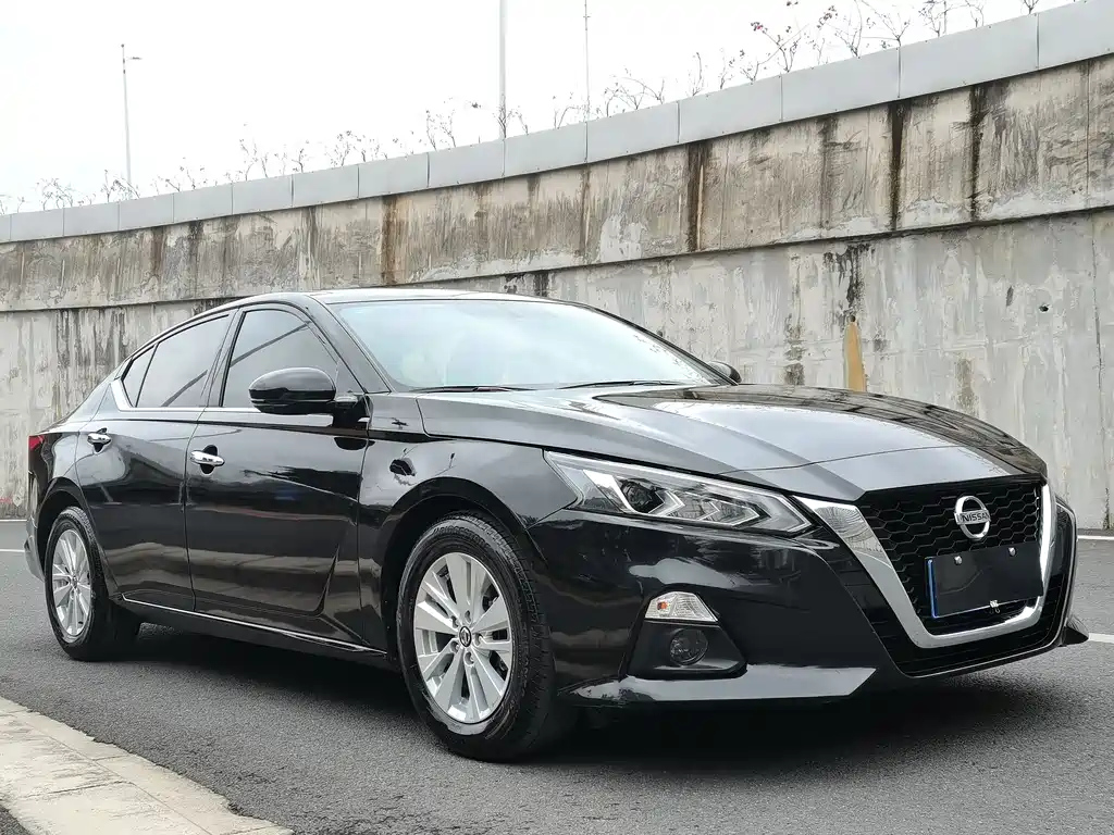 NISSAN TEANA 2019