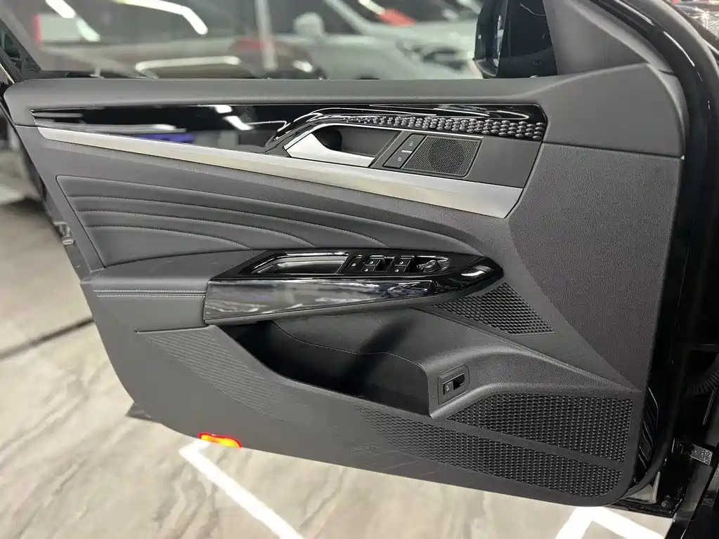 VOLKSWAGEN PASSAT 2022