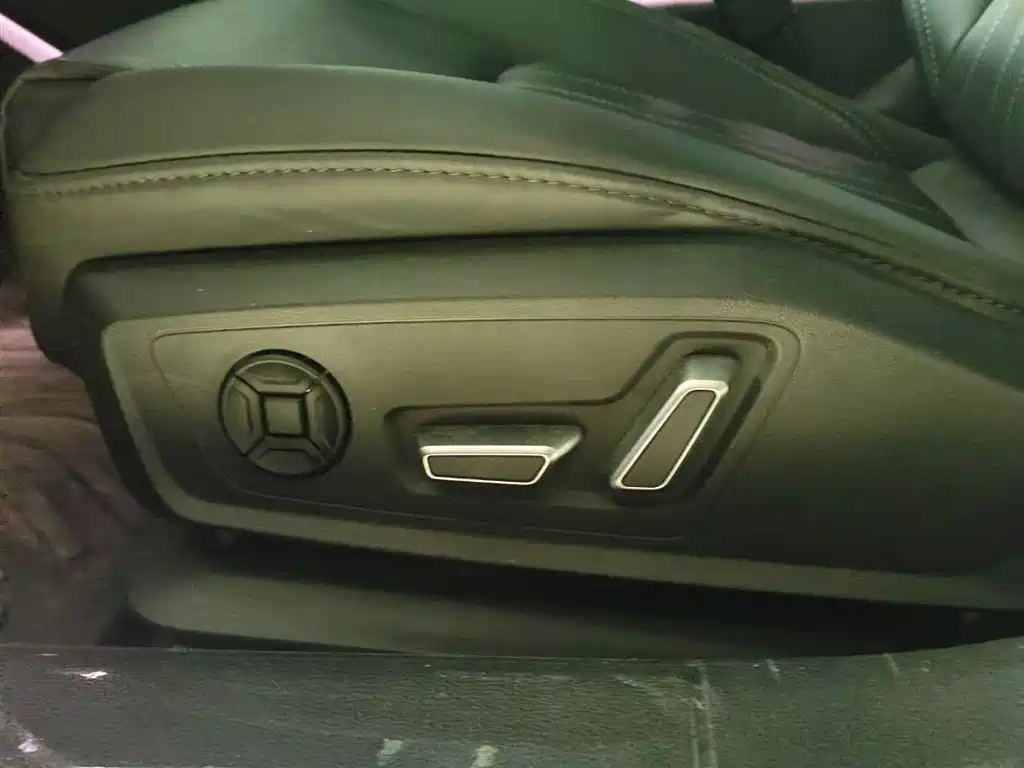 AUDI A6L 2023